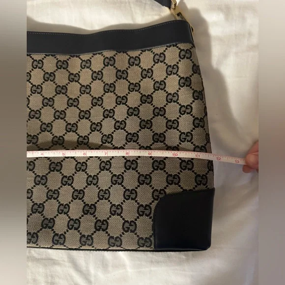 Authentic Gucci black/gray logo canvas shoulder bag - Picture 15 of 17